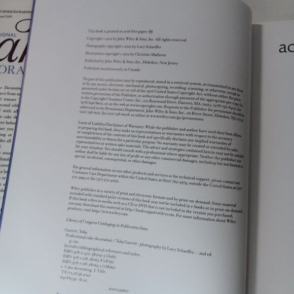 Professional Cake Decorating Second Edition Hardcover Book * - Picture 3 of 12